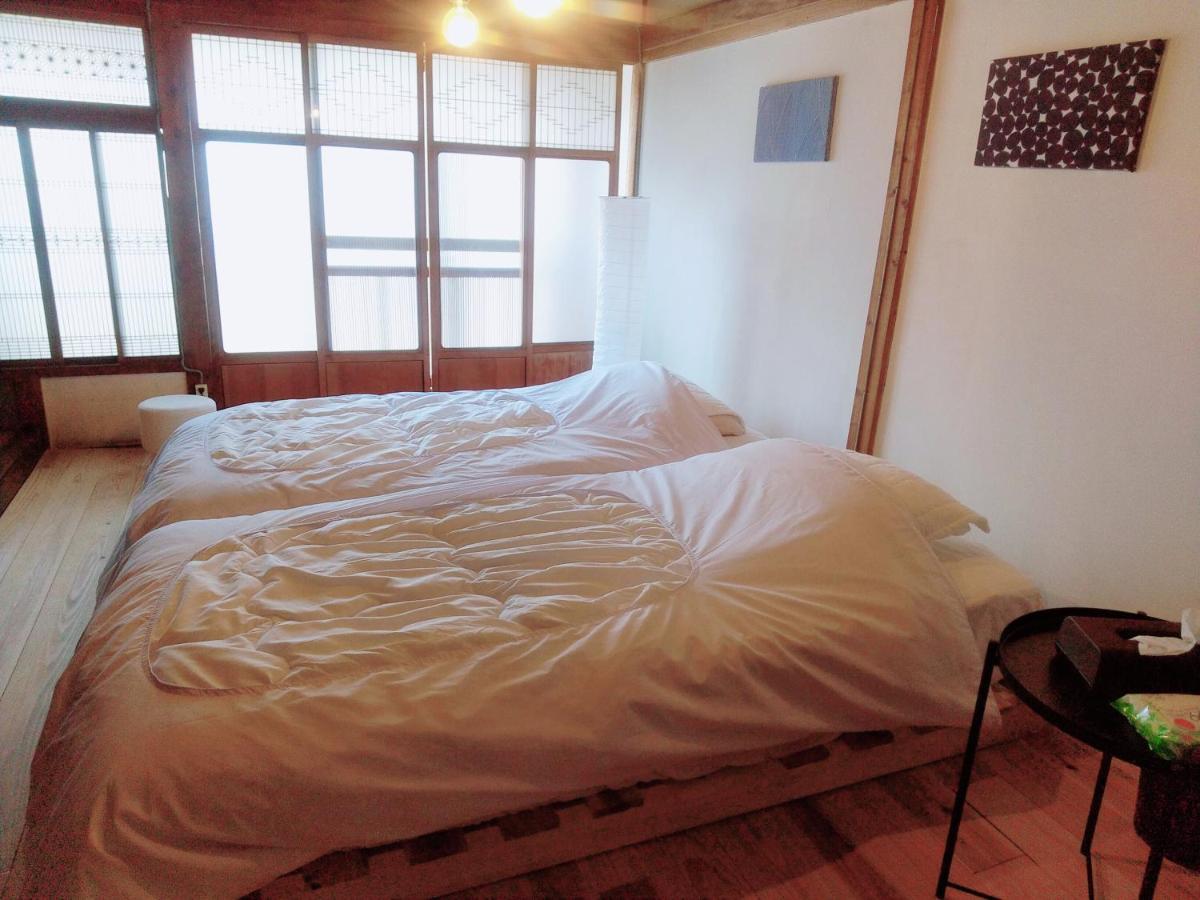 呼子の港路地の古民家一棟貸切宿梵soyogi Karatsu Eksteriør bilde